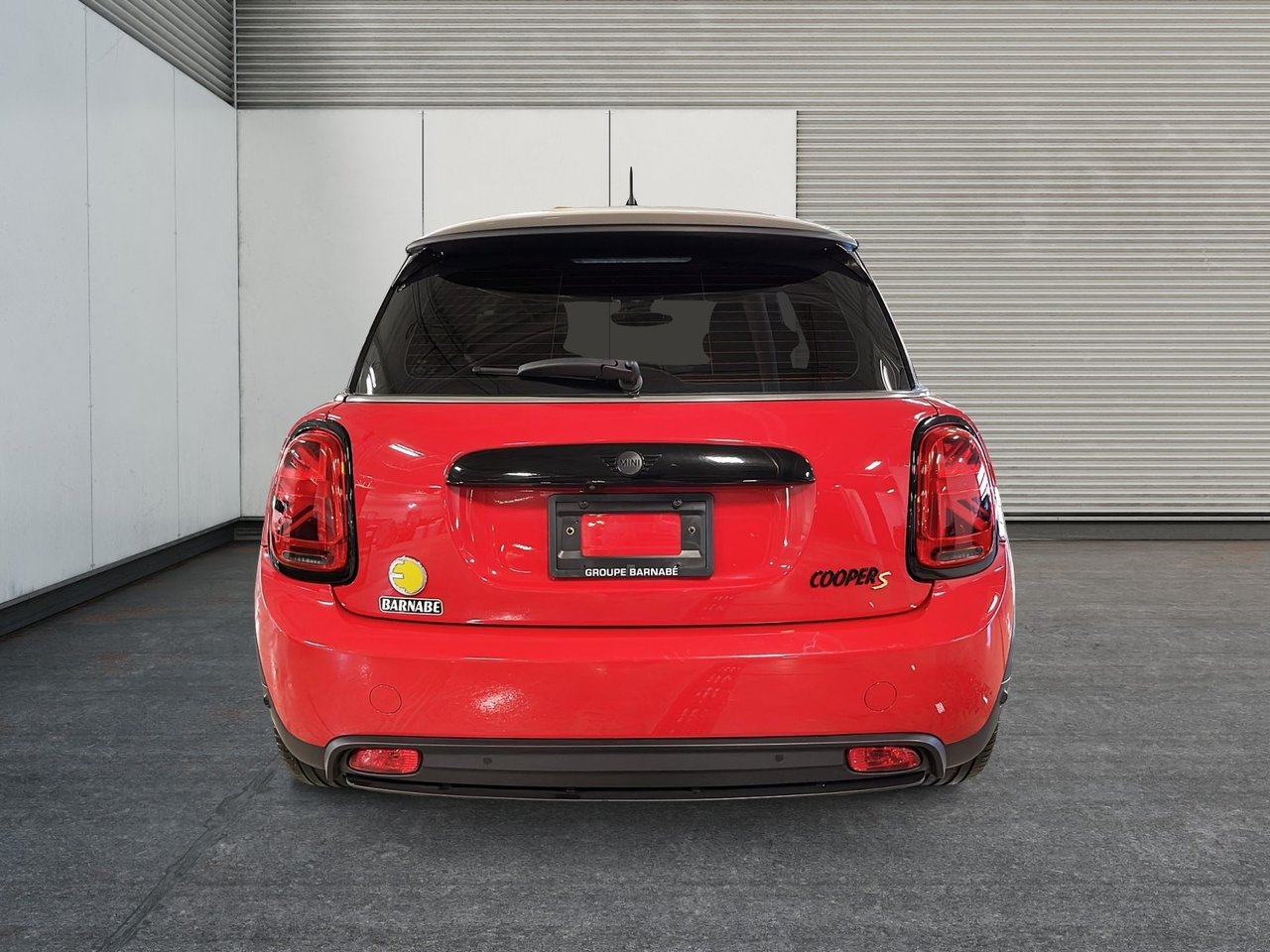 2023 MINI 3 Door Cooper SE 100% Electric Premium-2