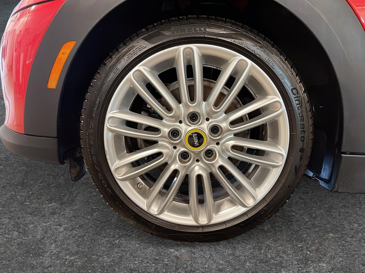 2023 MINI 3 Door Cooper SE 100% Electric Premium-6