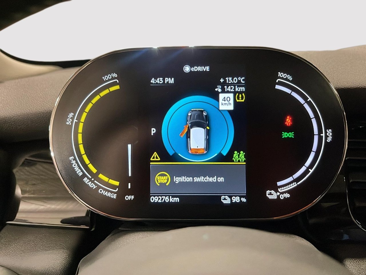 MINI 3 Door Cooper SE PREMIER 2024-13