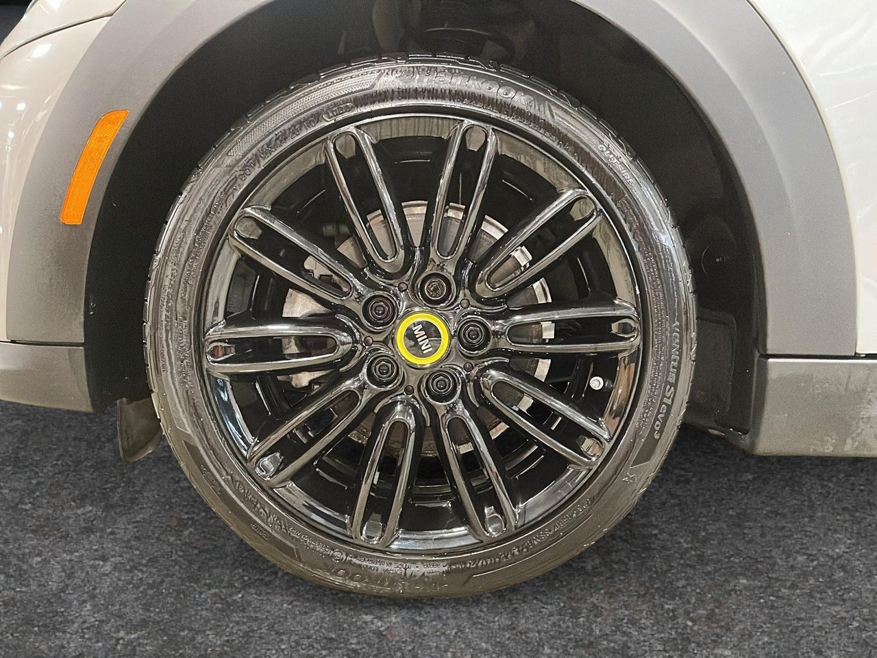 MINI 3 Door Cooper SE PREMIER 2024-6