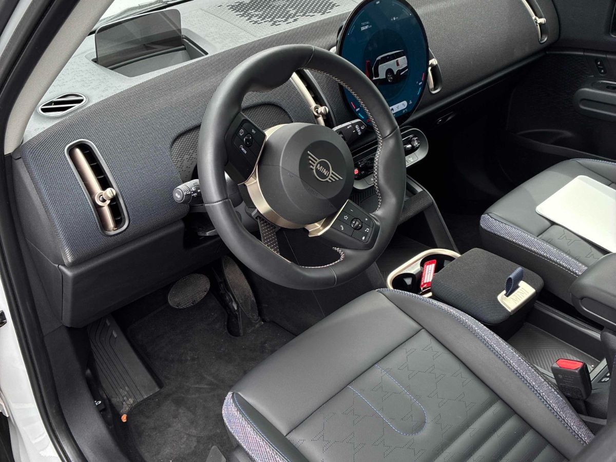 2025 MINI Countryman SE ALL4-1