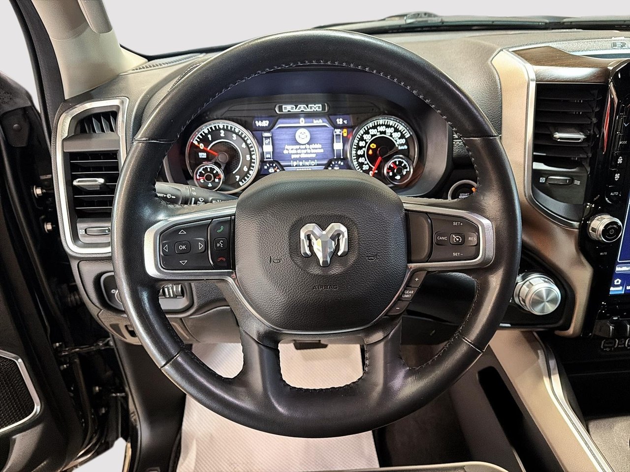 Ram 1500 Laramie 2022-11