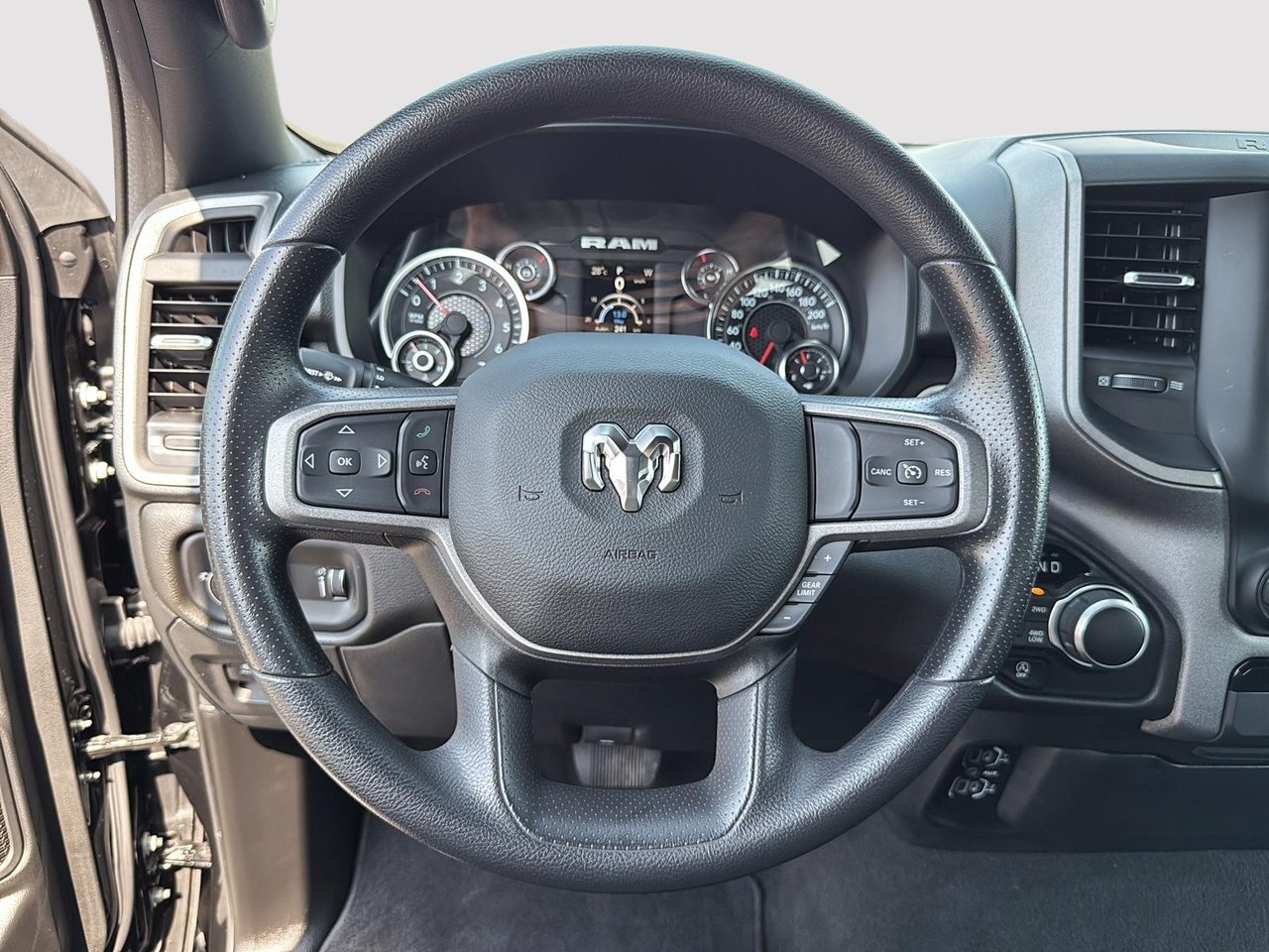 Ram 1500 Ram 1500 CrewCab 5.7L V8 4X4 2024-11