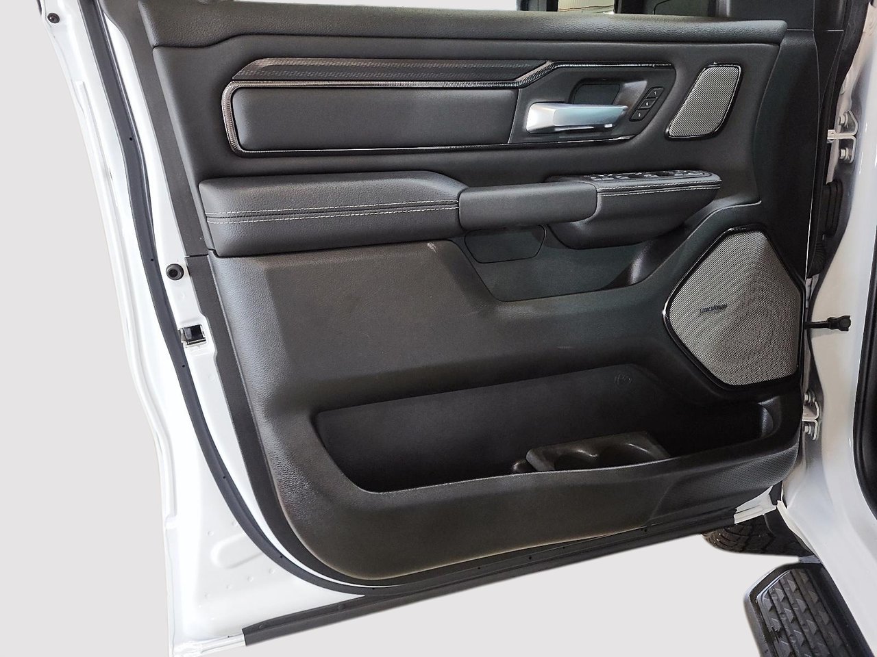 2025 Ram 1500 Sport-10