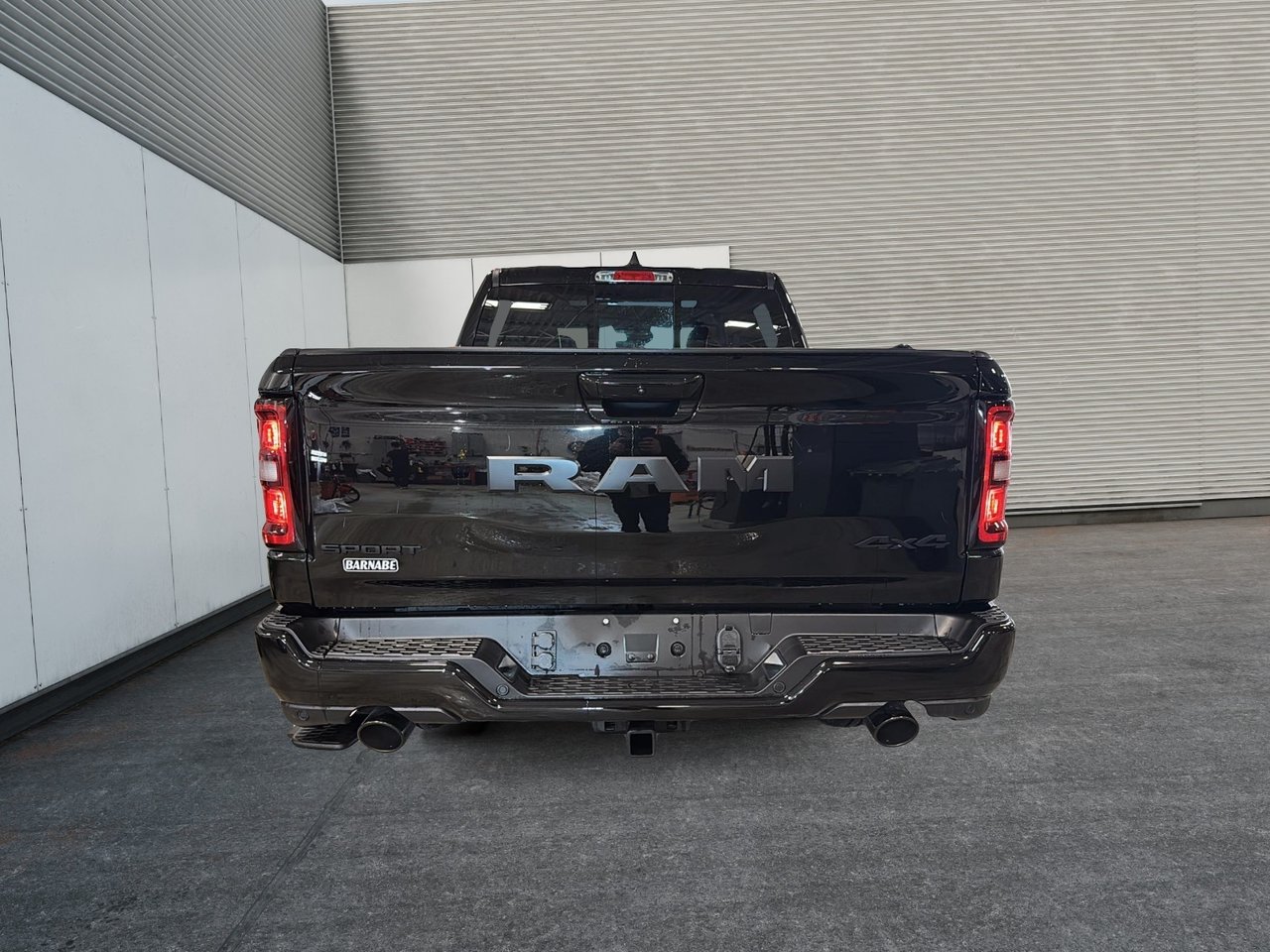 2026 Ram 1500 SPORT-2