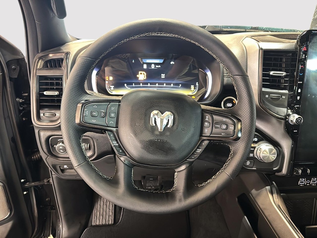 2026 Ram 1500 SPORT-11