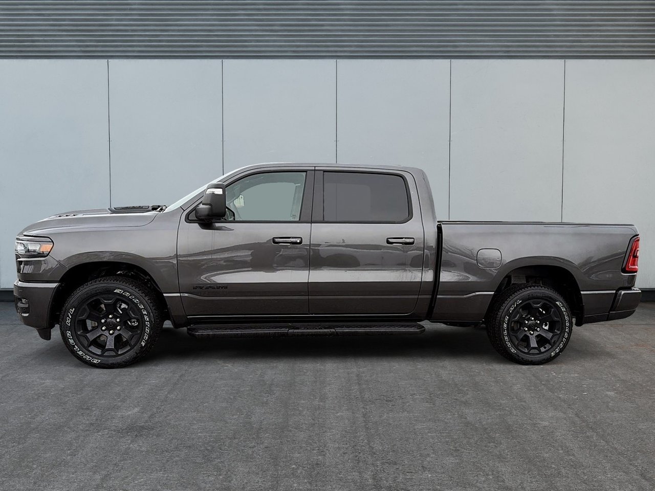 2026 Ram 1500 SPORT-4