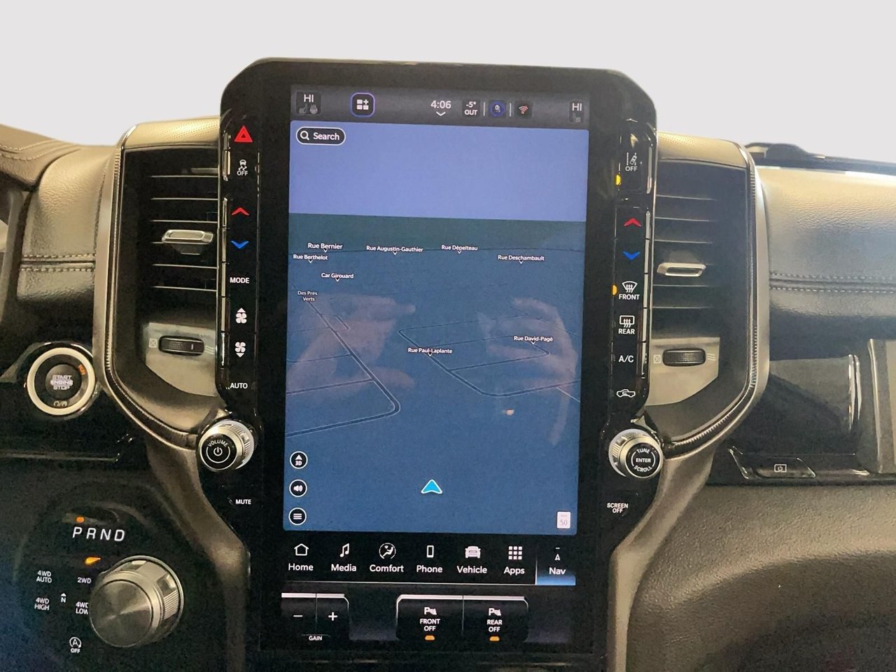 2026 Ram 1500 SPORT-14