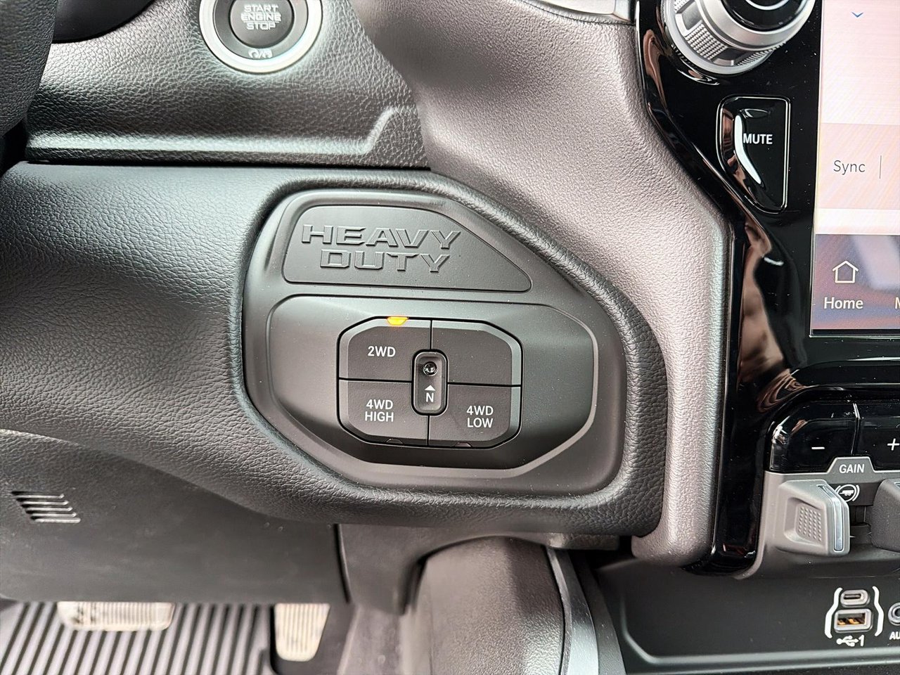 2026 Ram 2500 BIG HORN-15