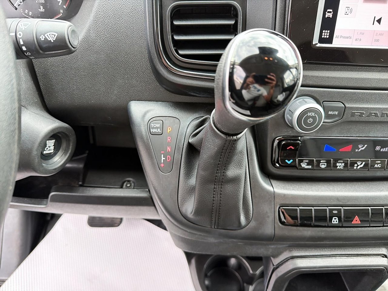 Ram ProMaster Cargo Van Tradesman 2025-10