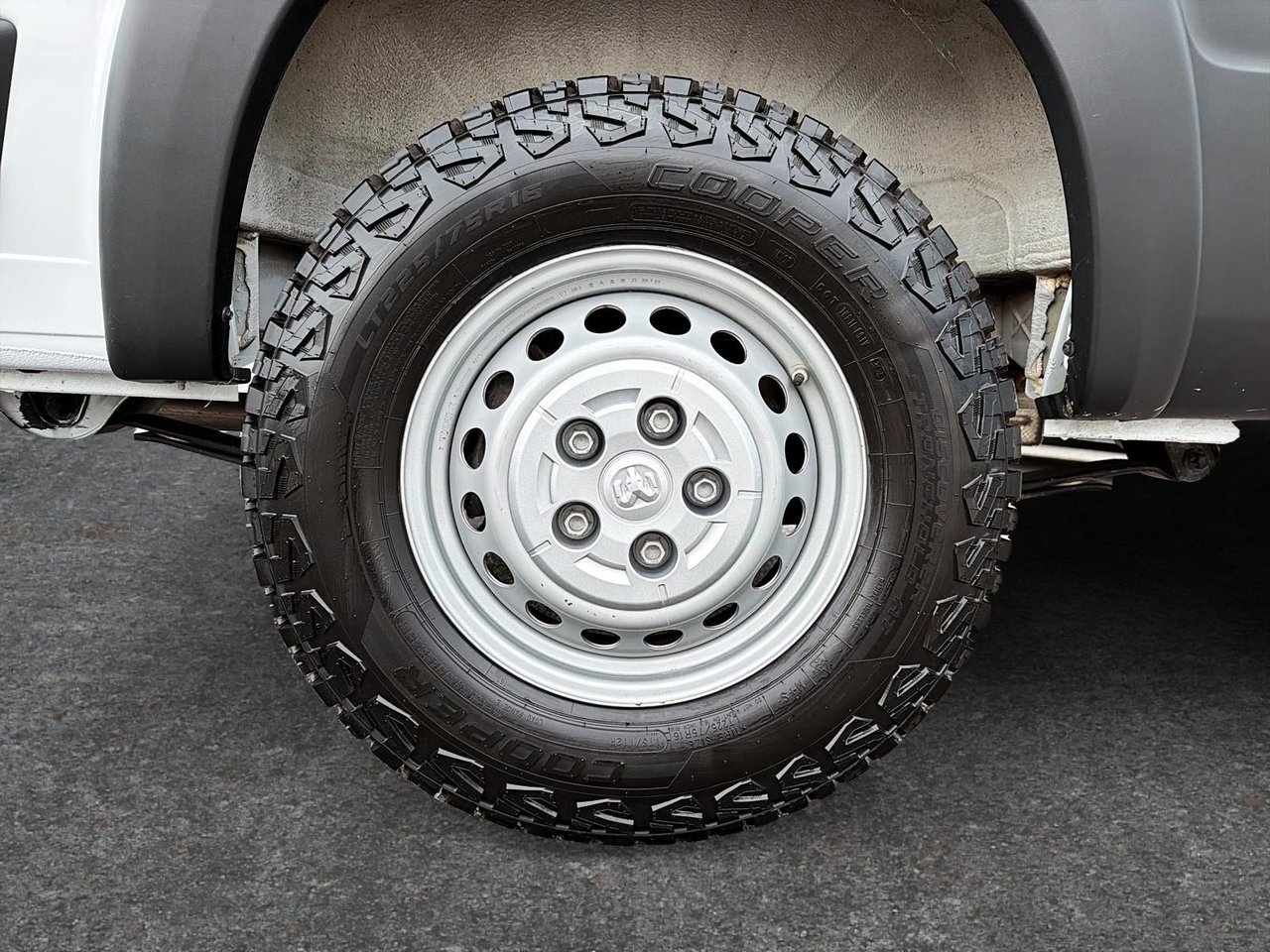 Ram ProMaster Cargo Van Tradesman 2025-6