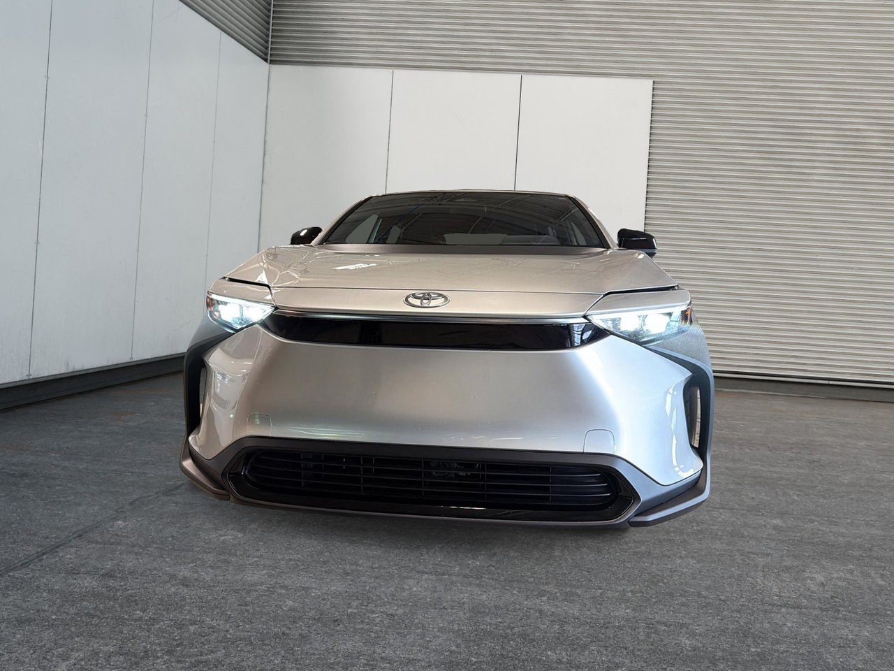 Toyota BZ4X LE AWD 2025-1