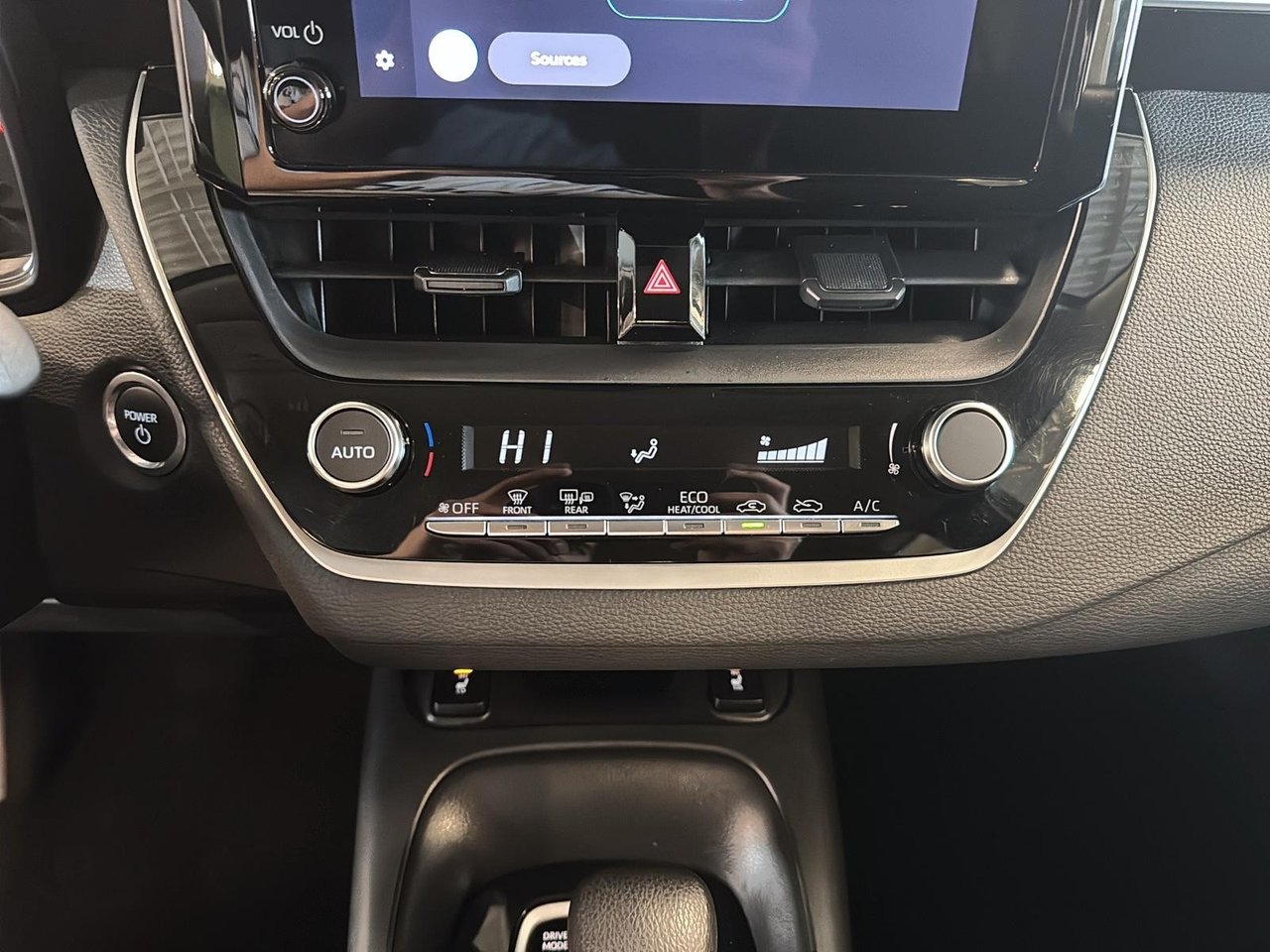 2024 Toyota Corolla LE HYBRID AWD-13