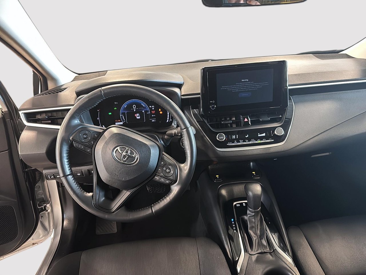 2024 Toyota Corolla LE HYBRID AWD-9