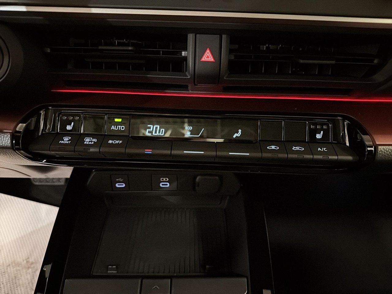 2024 Toyota PRIUS PRIME XSE HYBRIDE BRANCHABLE-13