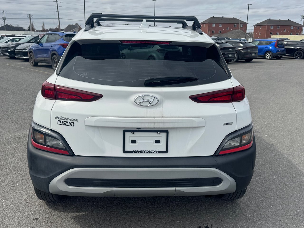 2023 Hyundai Kona Essential-3
