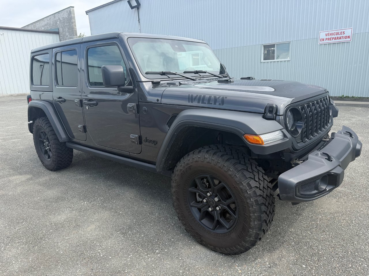 Jeep Wrangler Willys 2024-5
