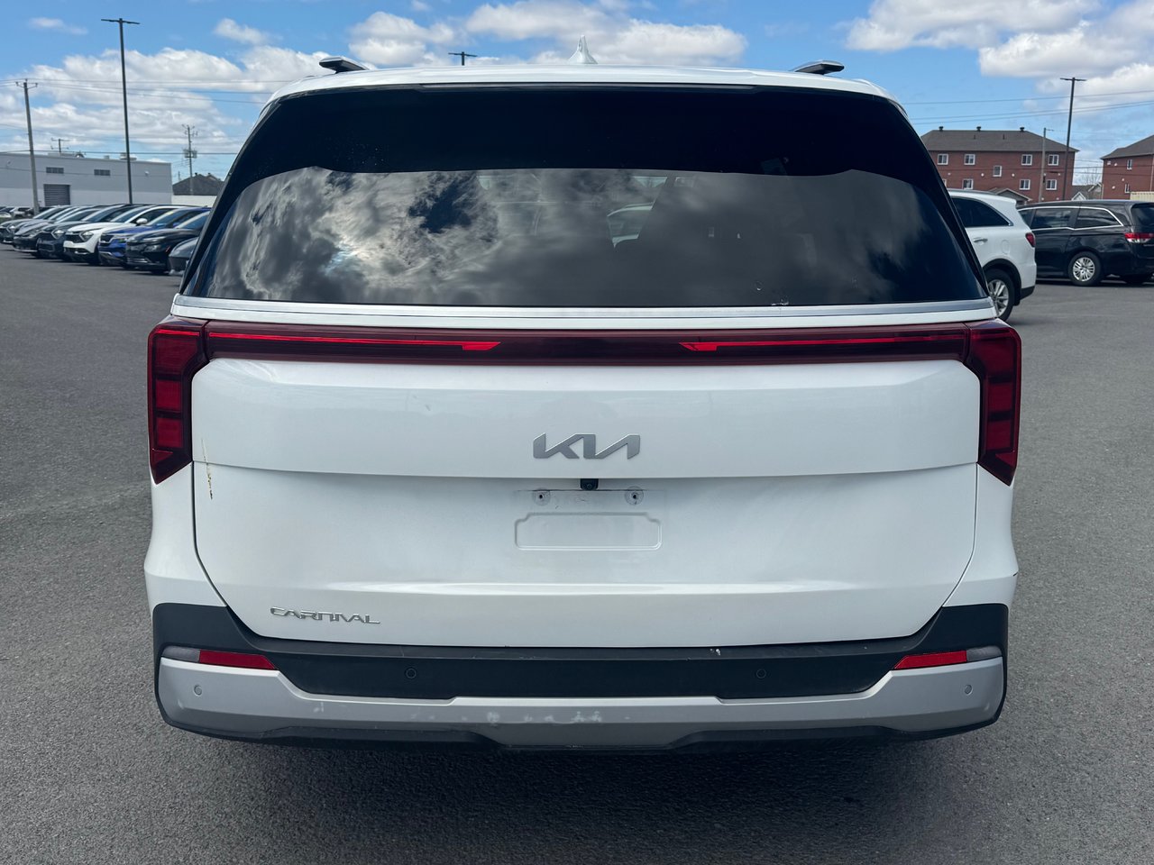 2025 Kia Carnival LX-2