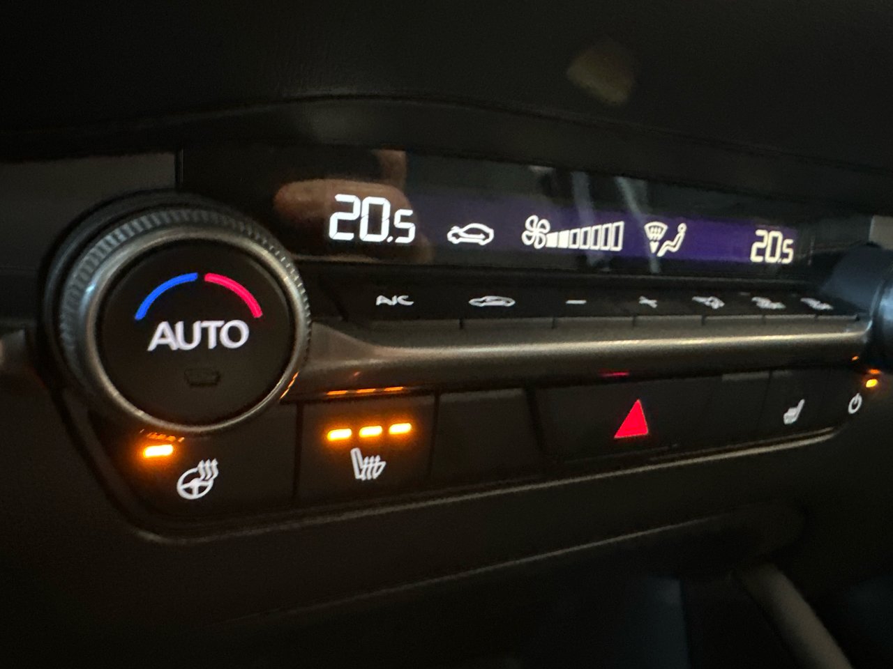 Mazda 3 Sport GS 2026-9