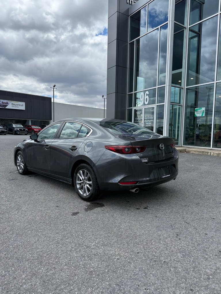 Mazda 3 GX 2022-8
