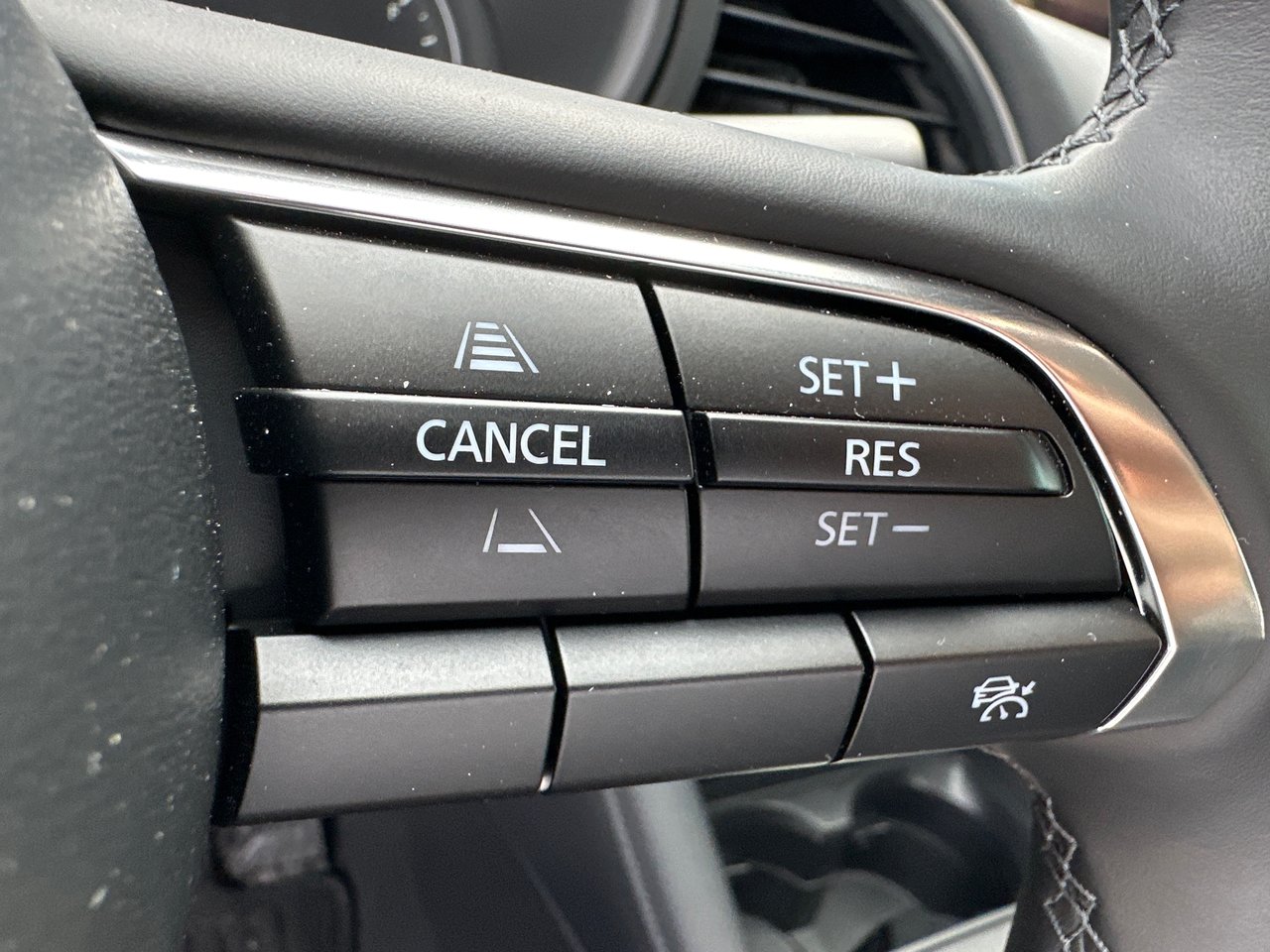 2025 Mazda 3 GS-9