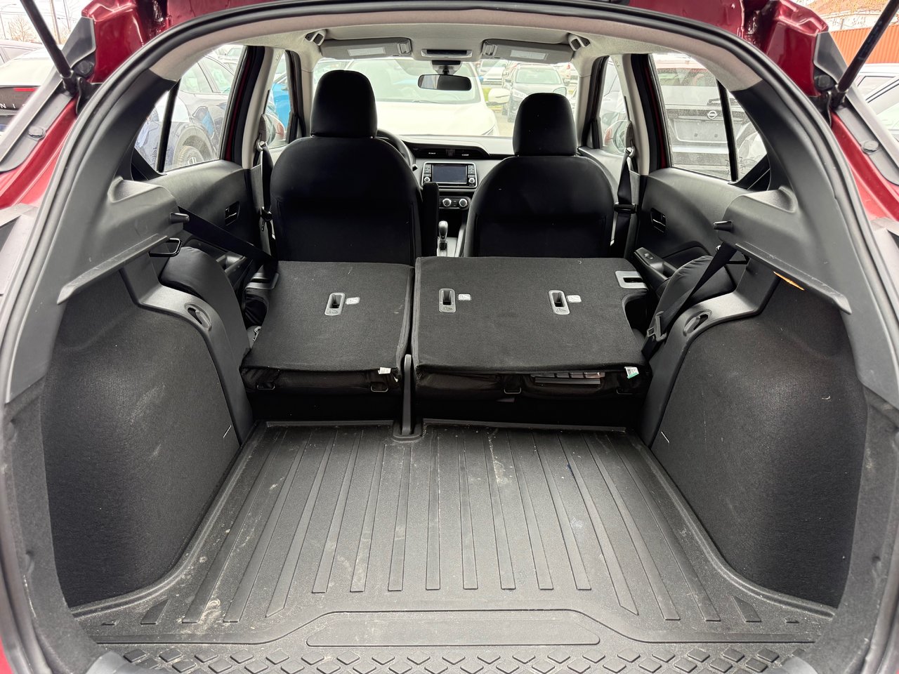 2025 Nissan Kicks Play S-9