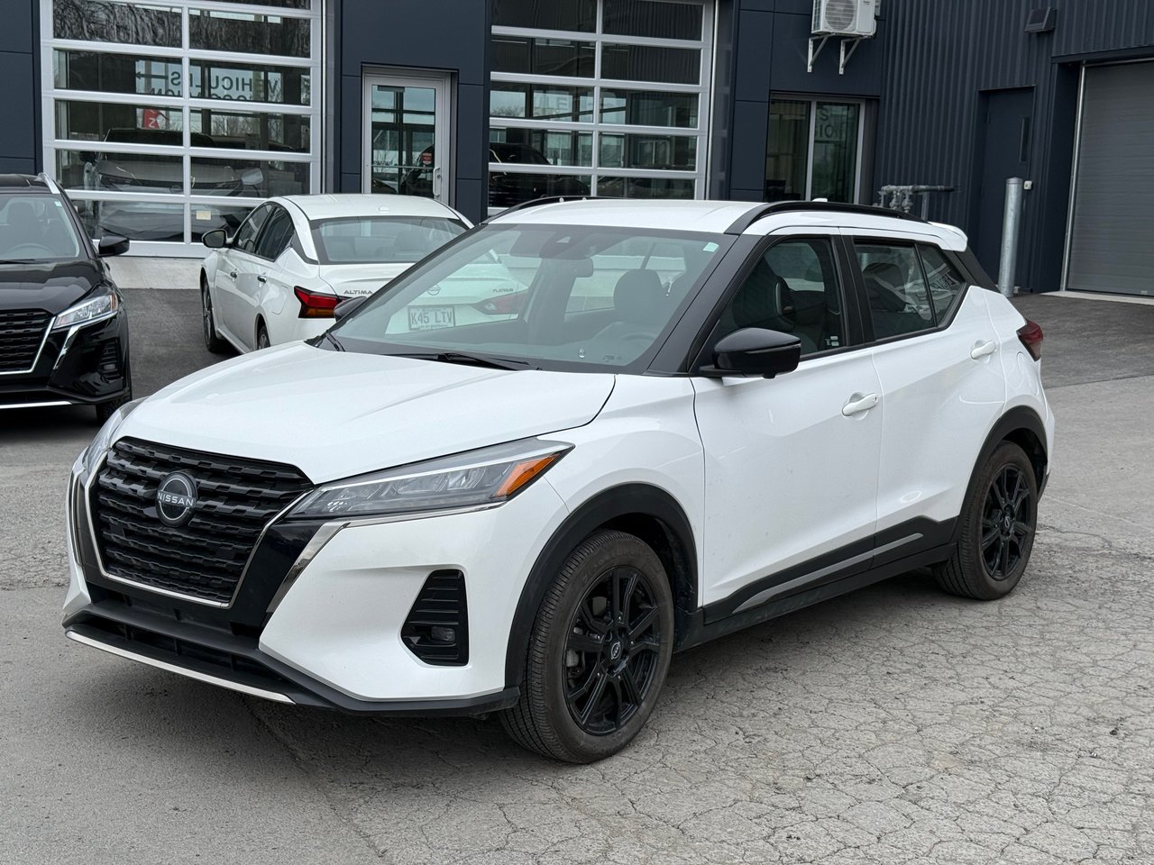 2022 Nissan Kicks SR-0