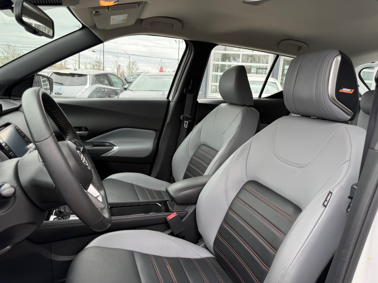 2022 Nissan Kicks SR-10