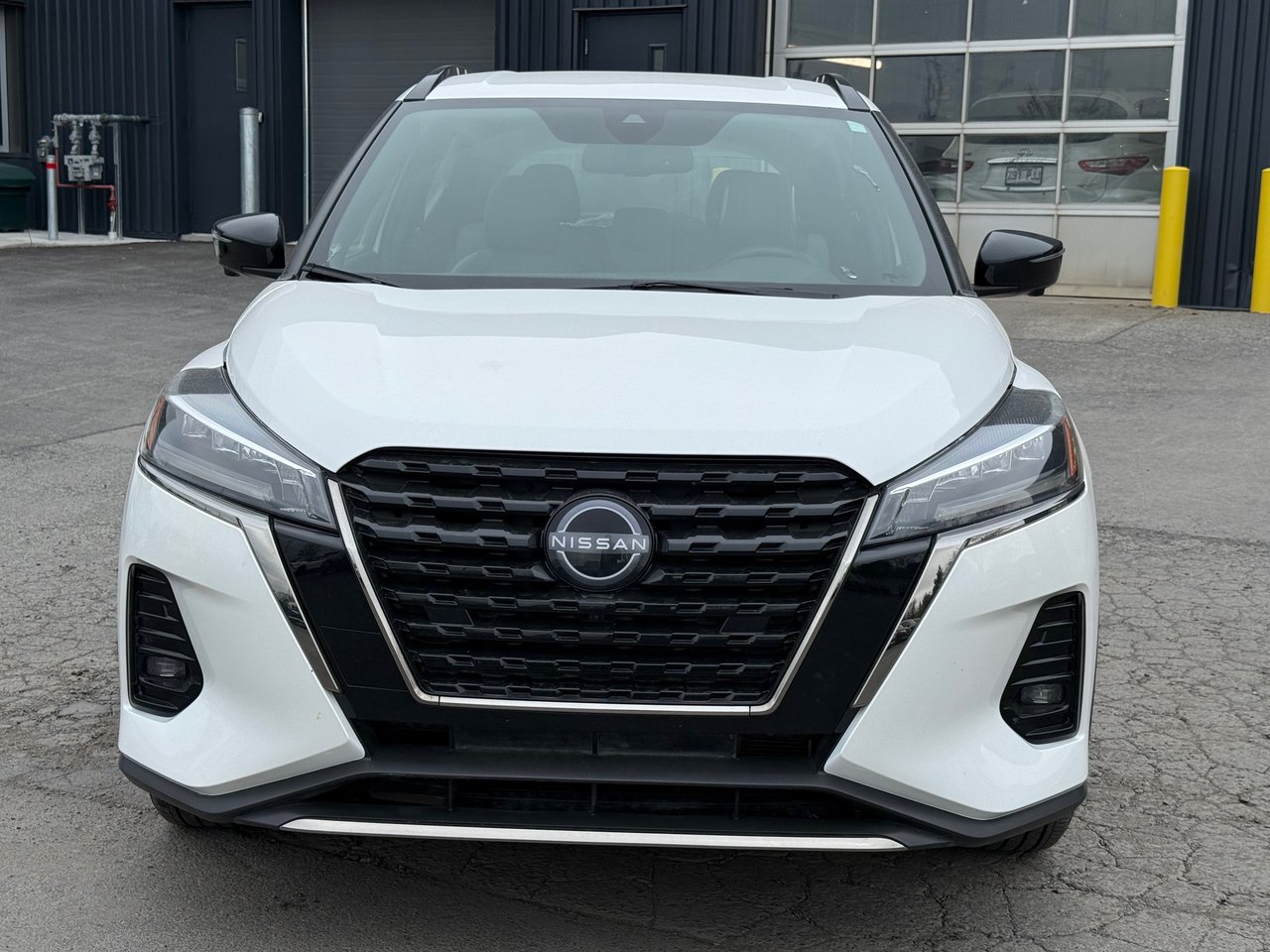 2022 Nissan Kicks SR-2