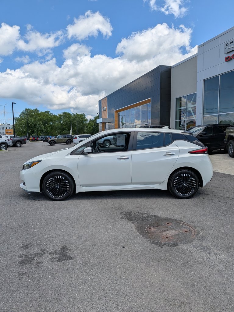 2023 Nissan LEAF SV PLUS-2