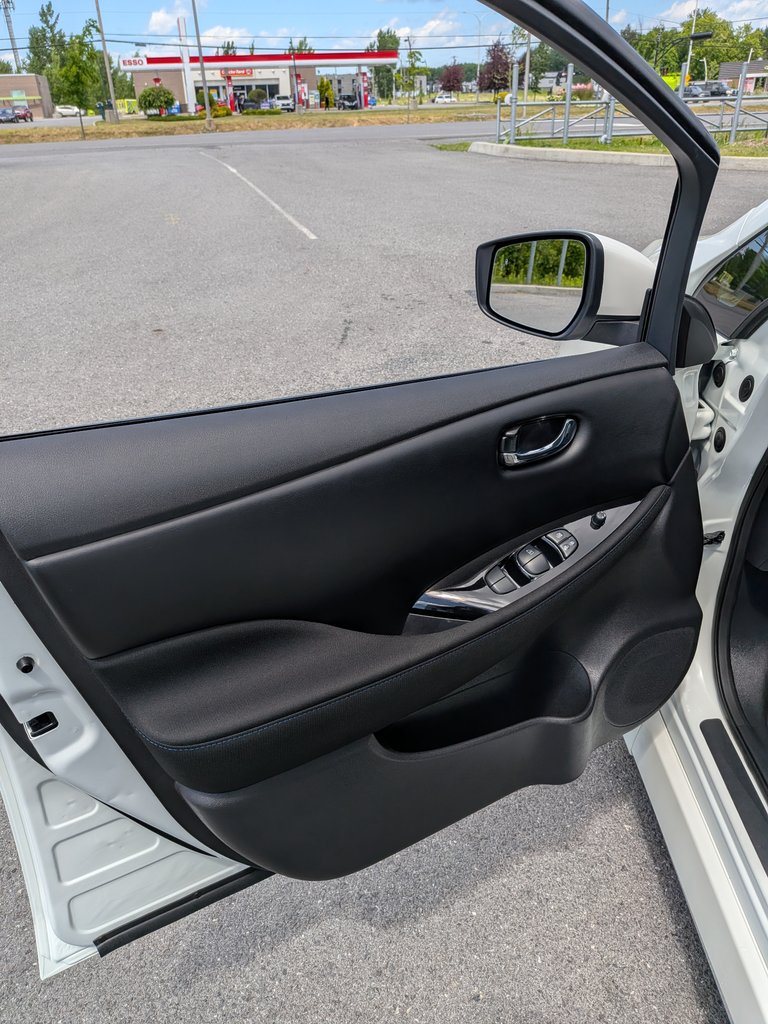 2023 Nissan LEAF SV PLUS-7