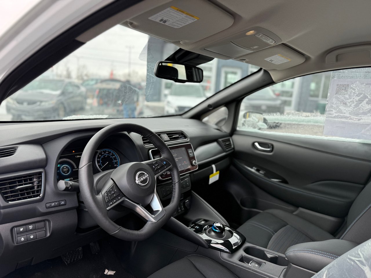 Nissan LEAF SV PLUS 2025-7