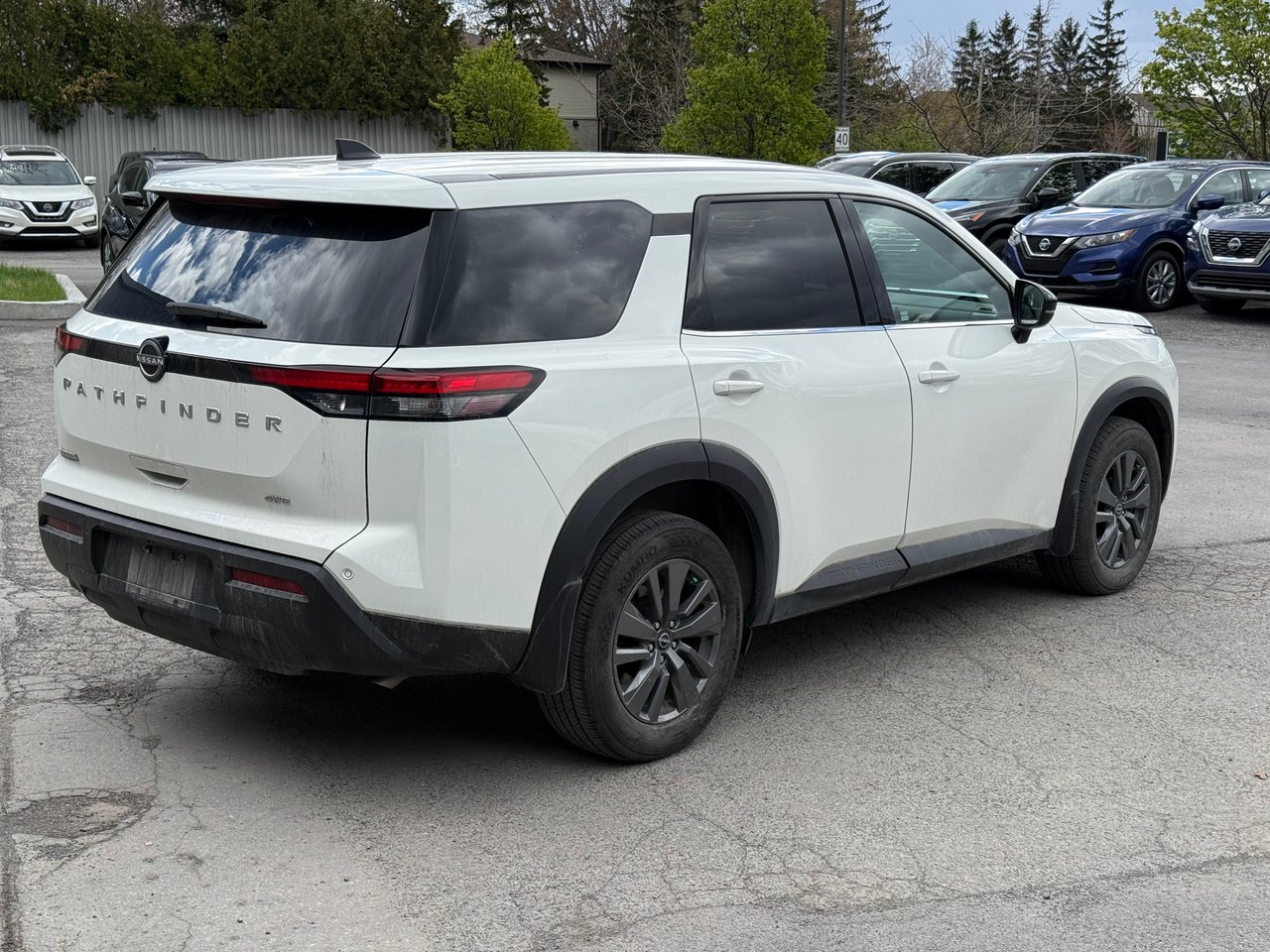 2024 Nissan Pathfinder S AWD-5