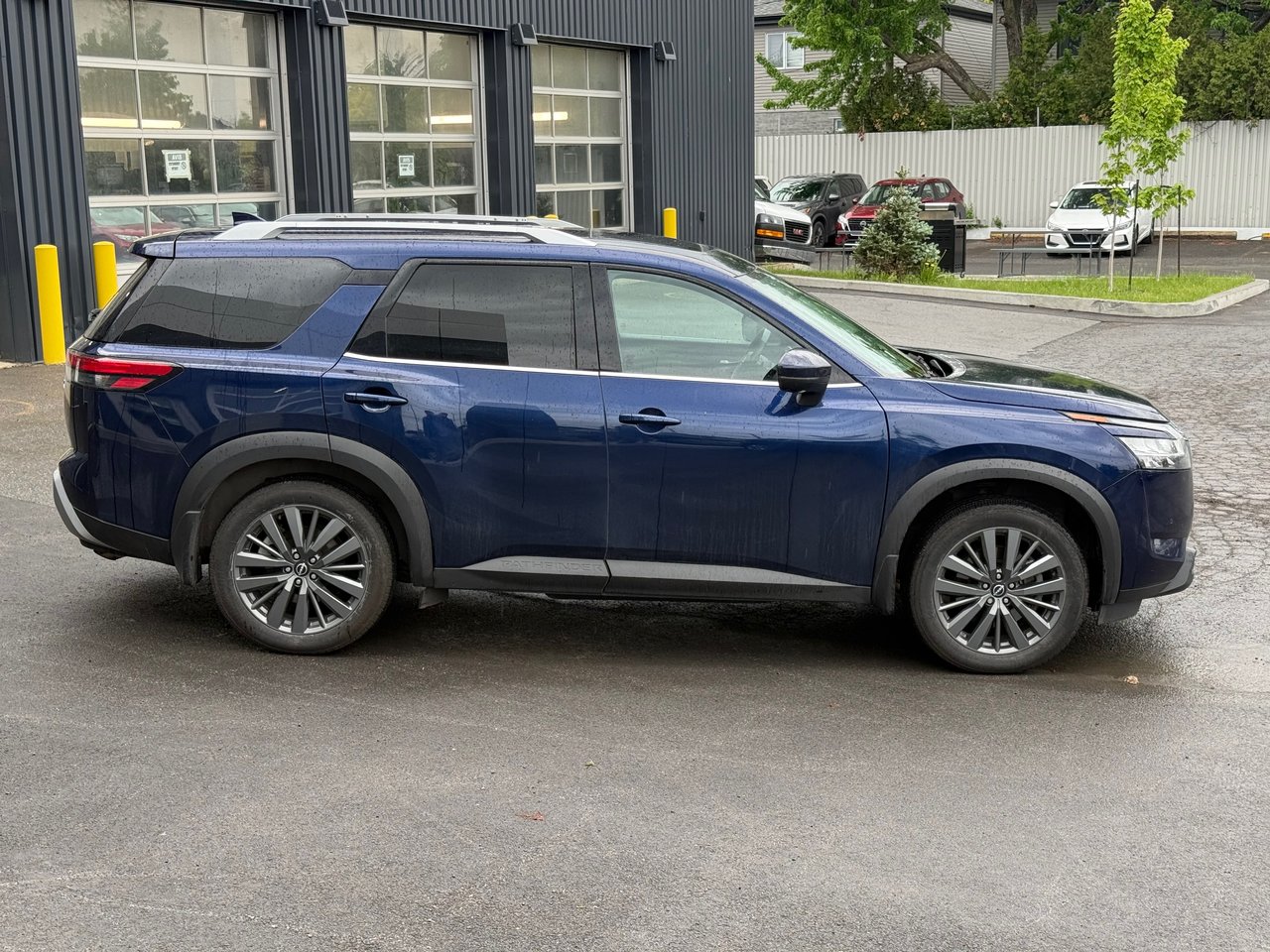2024 Nissan Pathfinder SL AWD-4