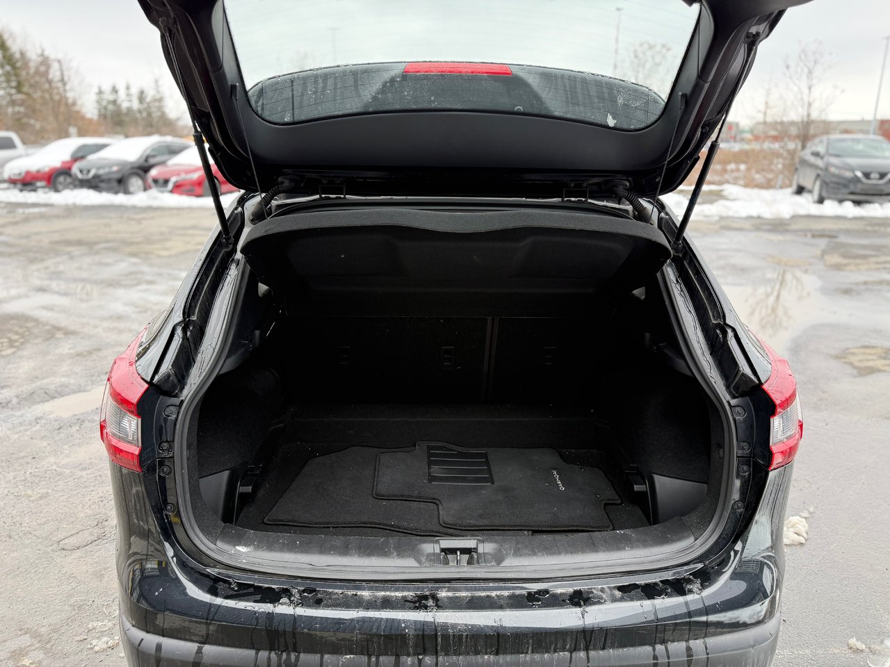 2021 Nissan Qashqai S-8