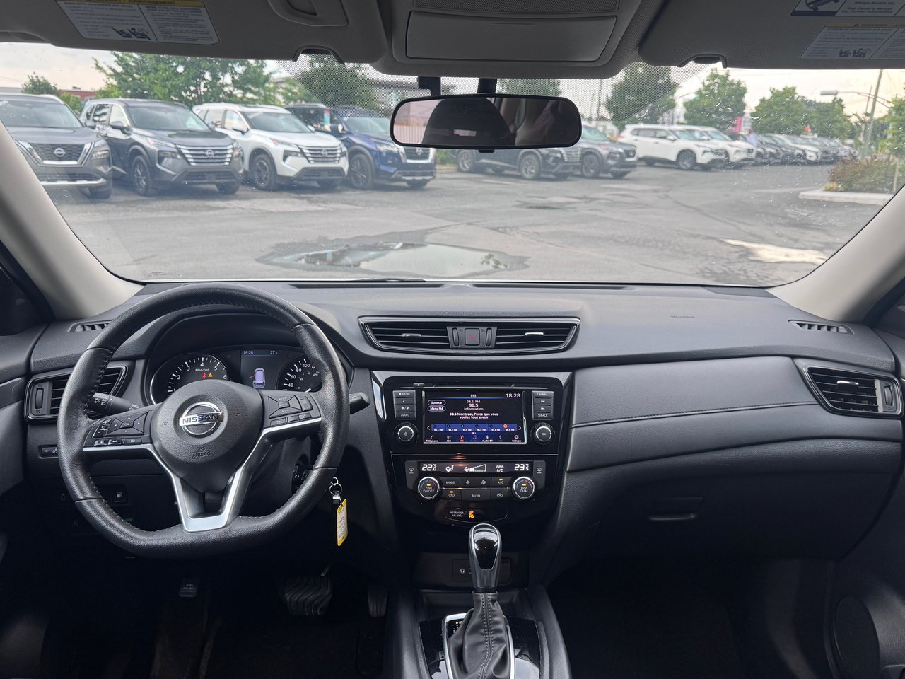 2020 Nissan Rogue S-8