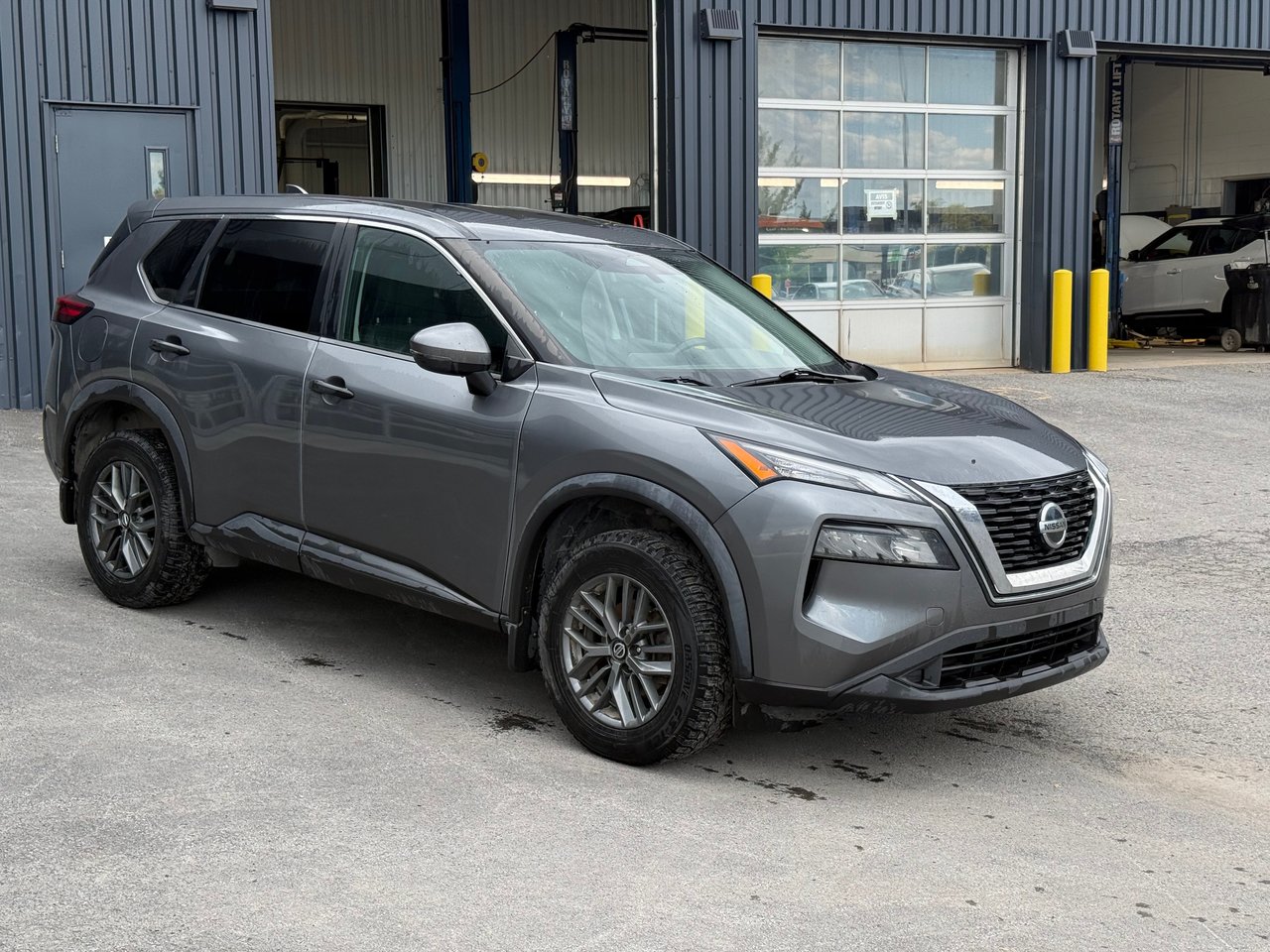 2021 Nissan Rogue S-3