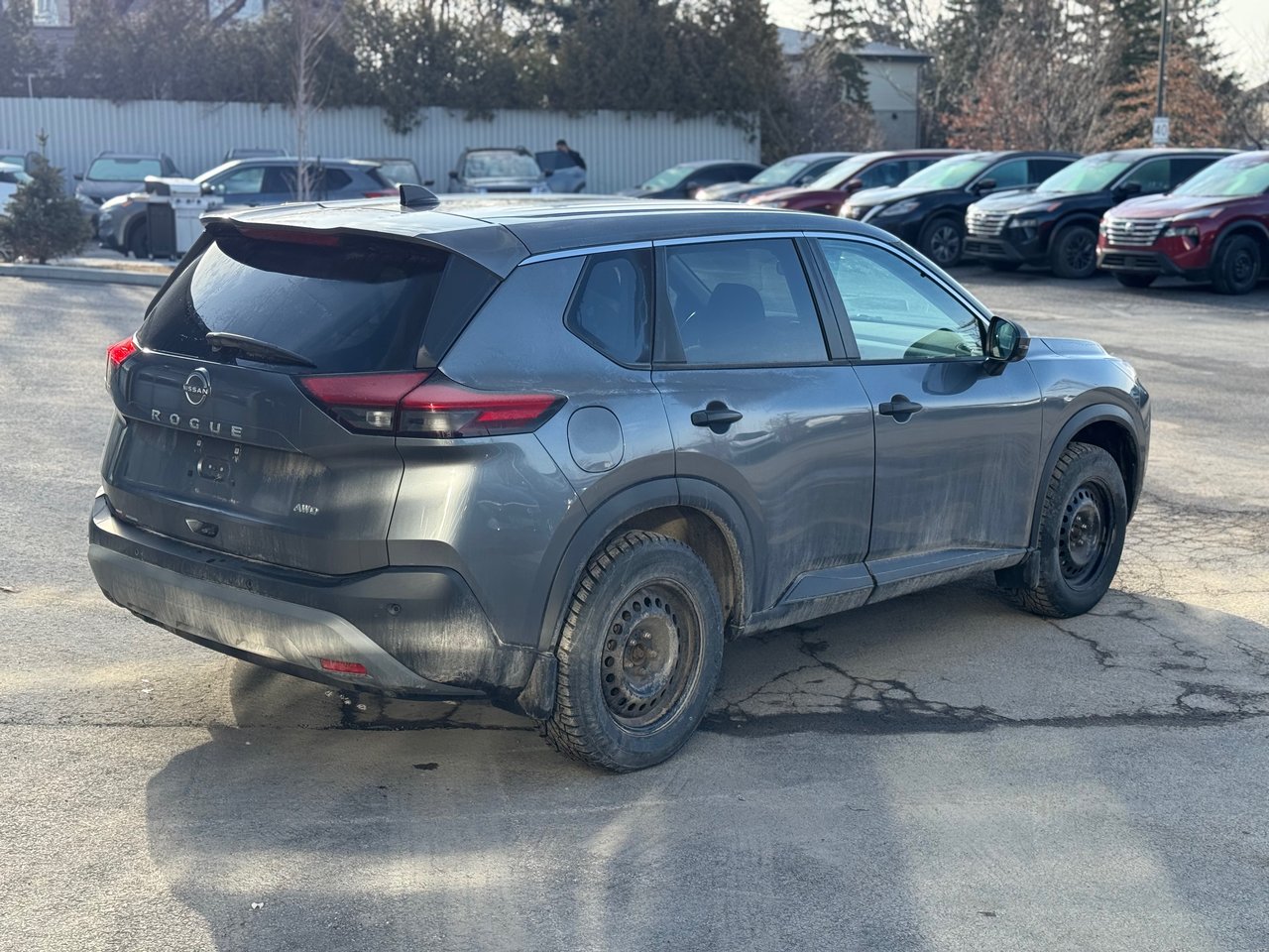 2022 Nissan Rogue S-4