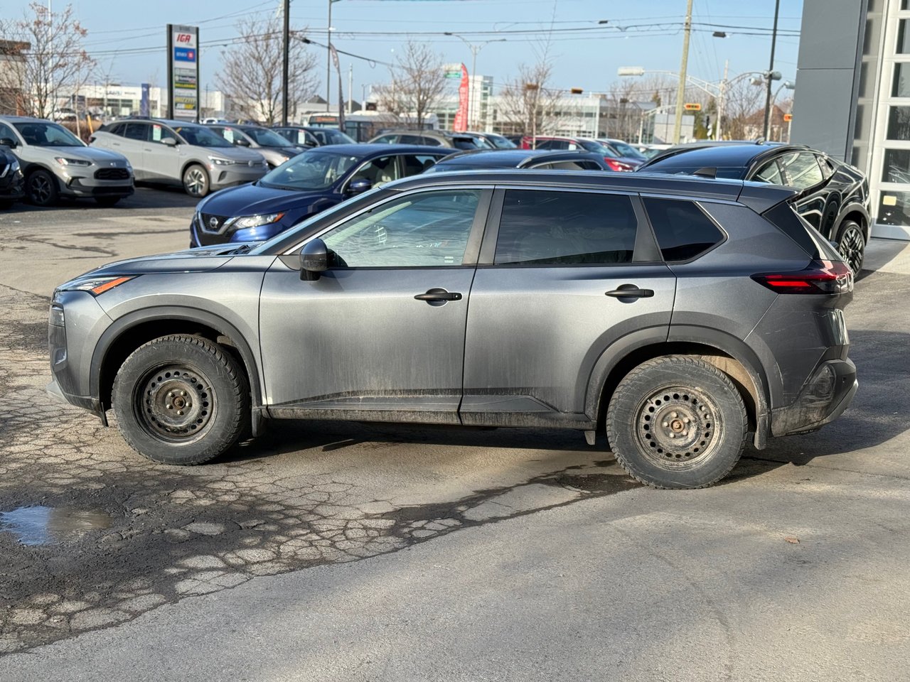 2022 Nissan Rogue S-6
