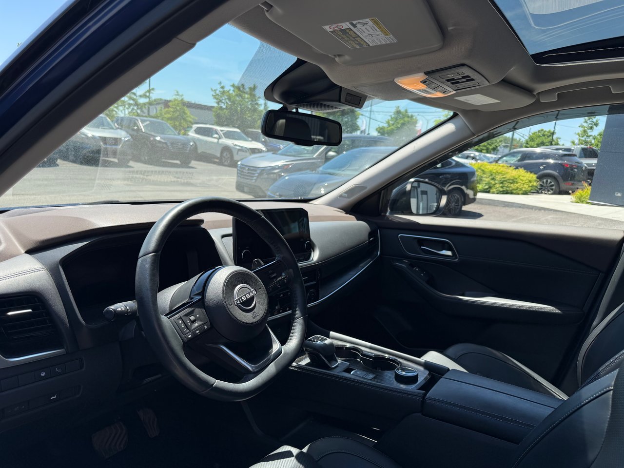 Nissan Rogue PLATINUM AWD 2023-8