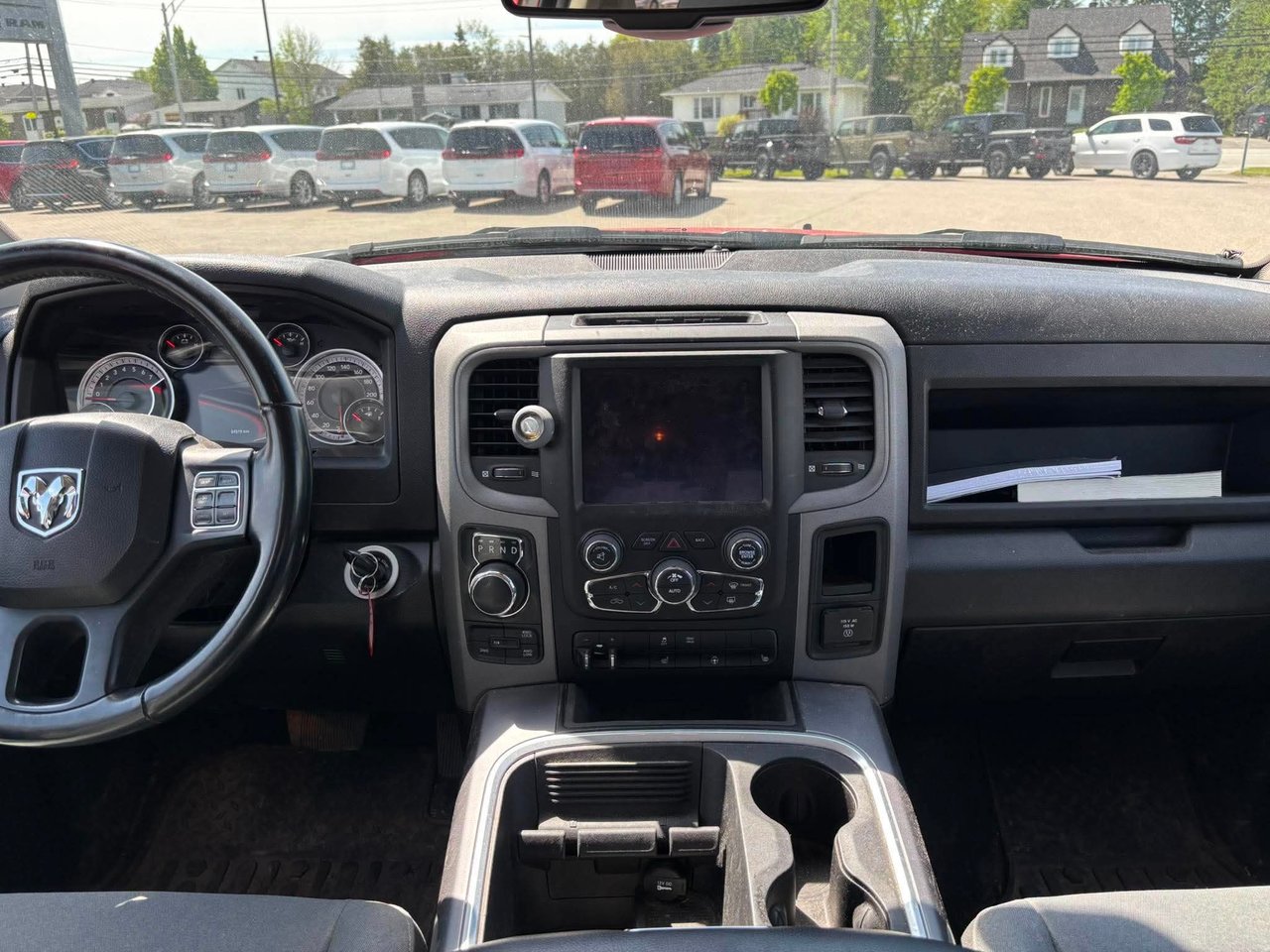 Ram 1500 Classic EXPRESS // QUAD CAB // BOÎTE 6.4'' 2022-8