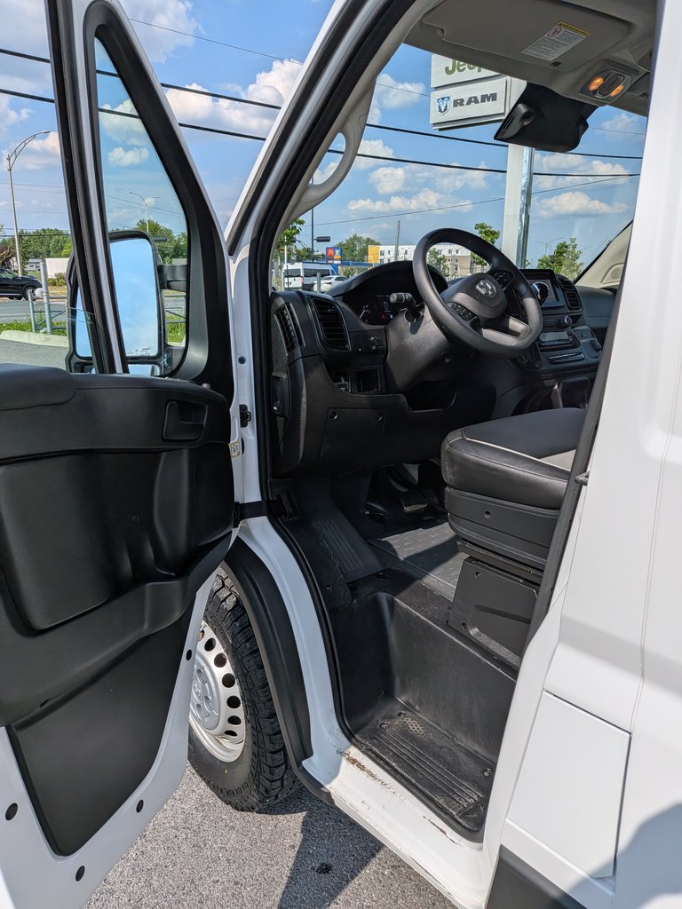 2025 Ram ProMaster Cargo Van Tradesman-10