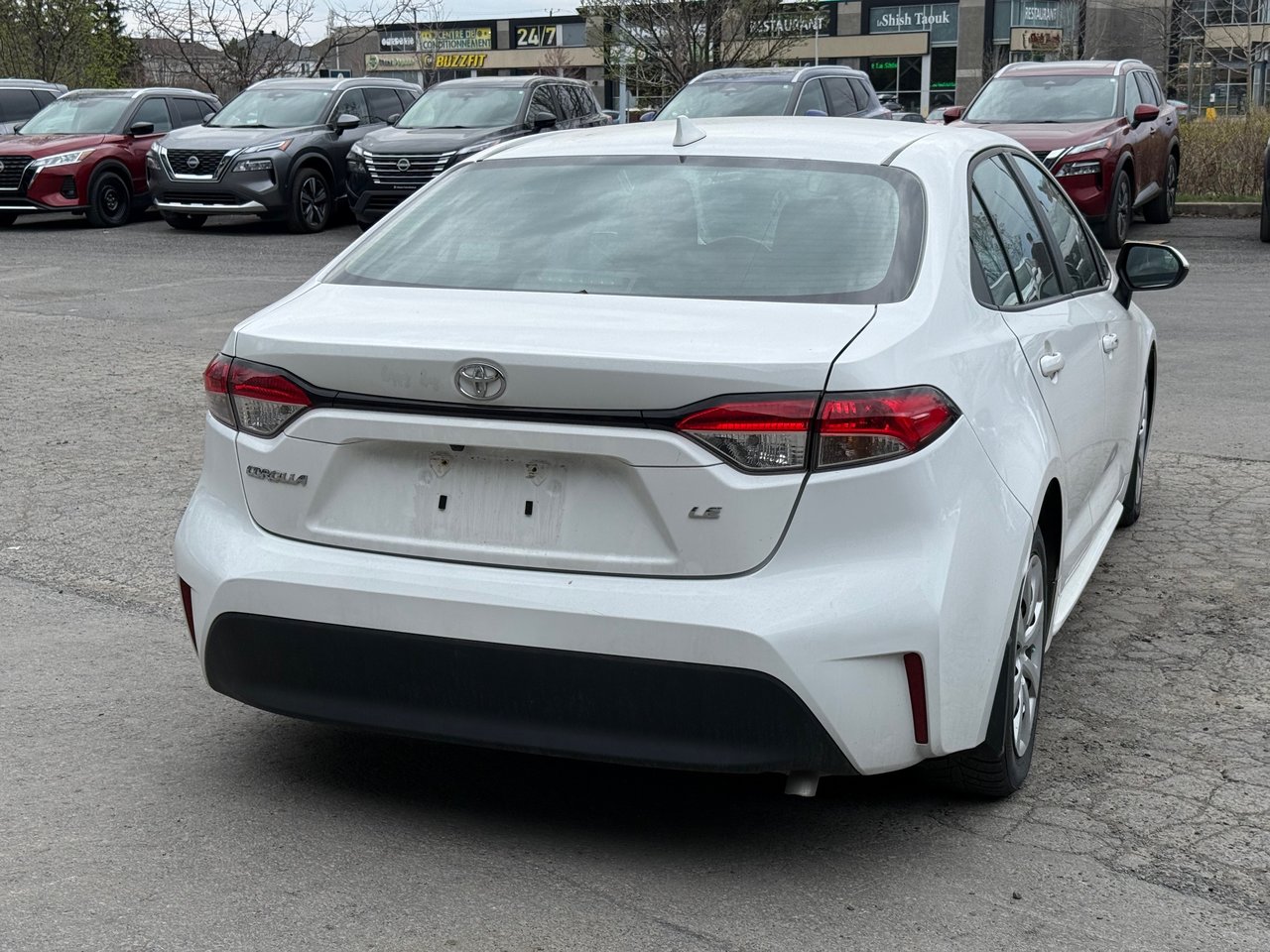 Toyota Corolla LE 2023-5