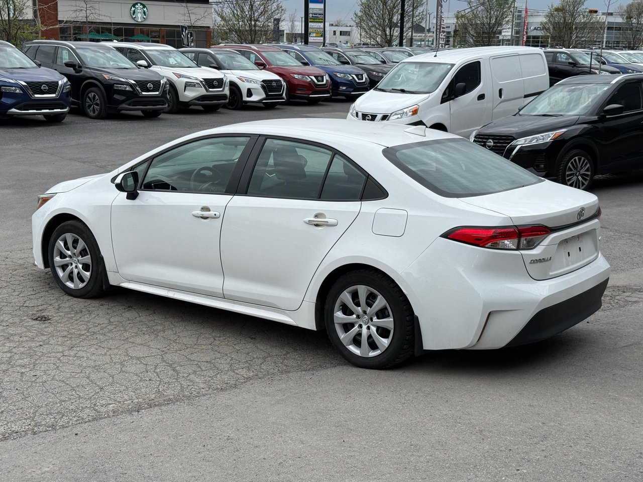 Toyota Corolla LE 2023-6