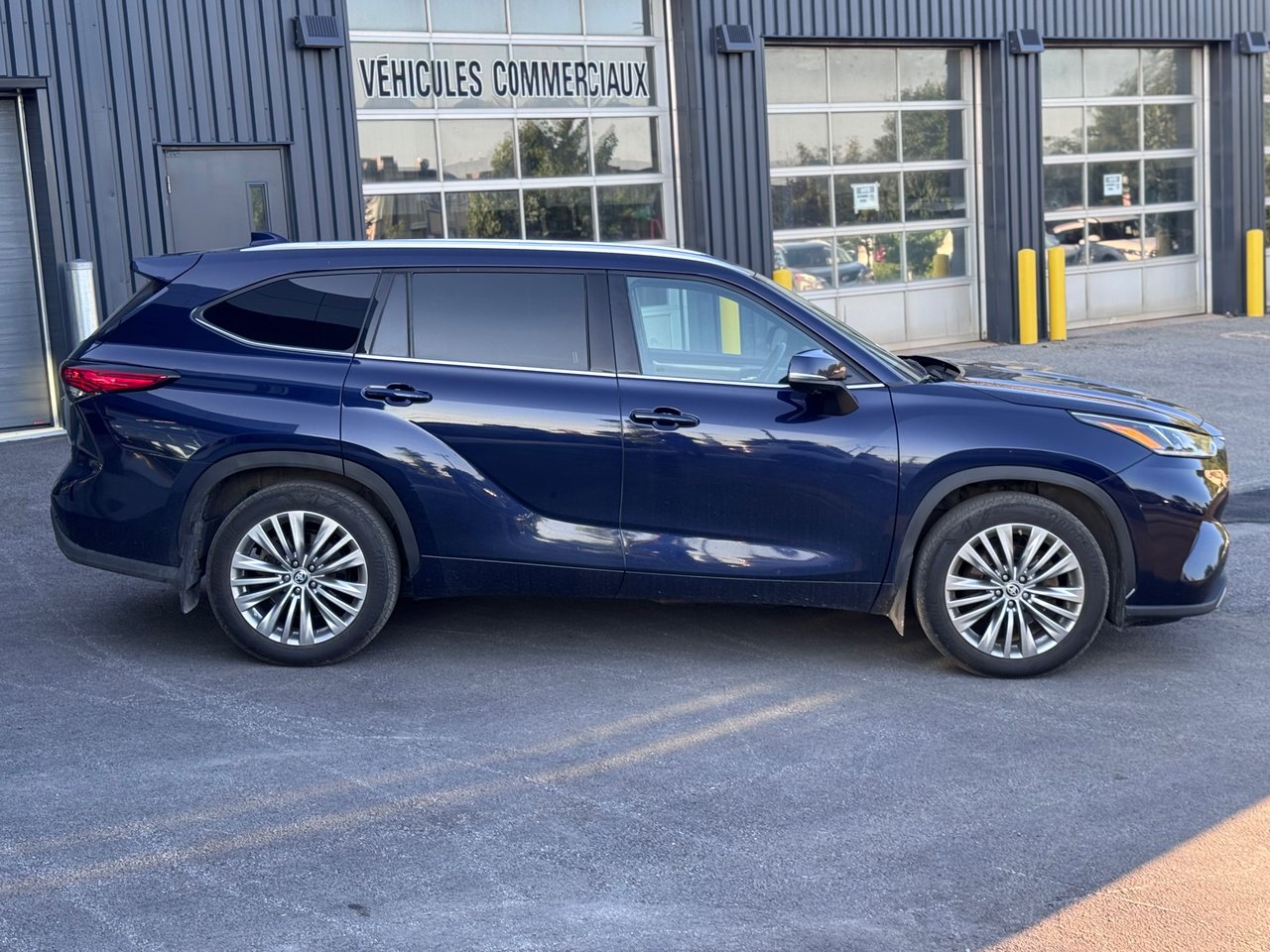 Toyota Highlander PLATINUM AWD 2023-3