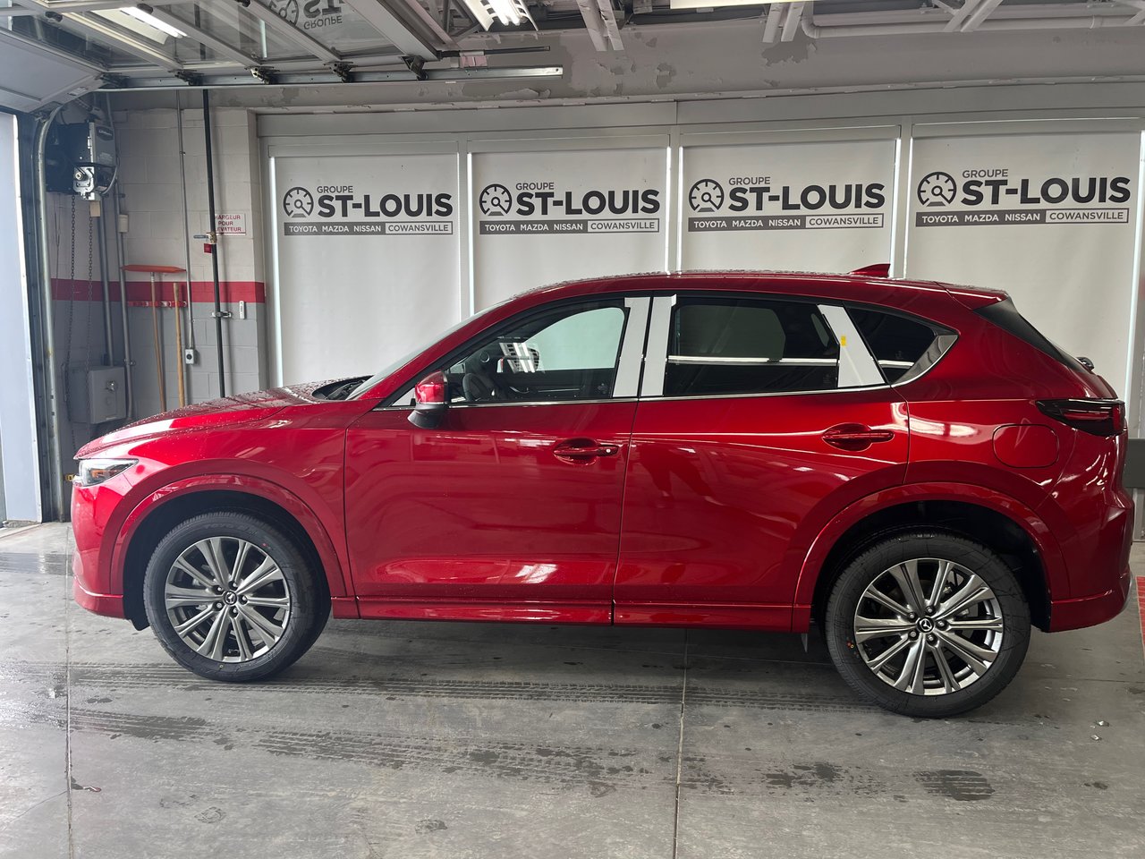 Mazda CX5 2024 usagé de 10 km à vendre chez Otogo