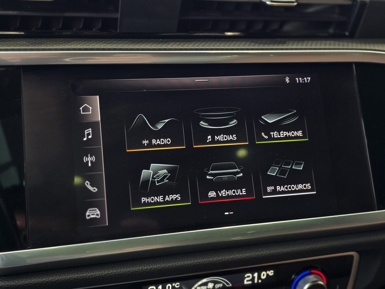 2021 Audi Q3 Komfort QUATTRO | TOIT PANO | CUIR | CAM | 8 PNEUS Komfort QUATTRO | TOIT PANO | CUIR | CAM | 8 PNEUS