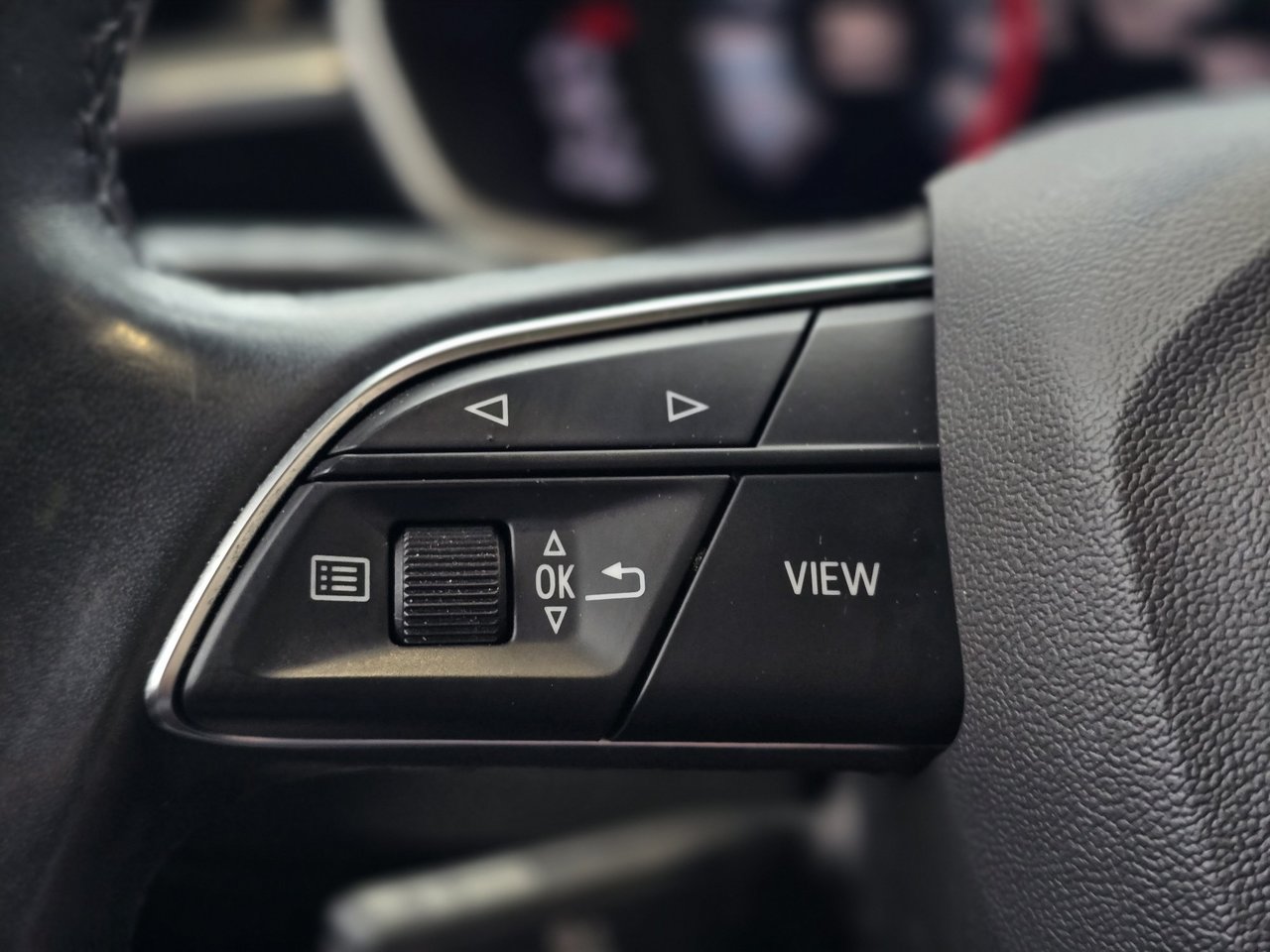 2021 Audi Q3 Komfort QUATTRO | TOIT PANO | CUIR | CAM | 8 PNEUS Komfort QUATTRO | TOIT PANO | CUIR | CAM | 8 PNEUS