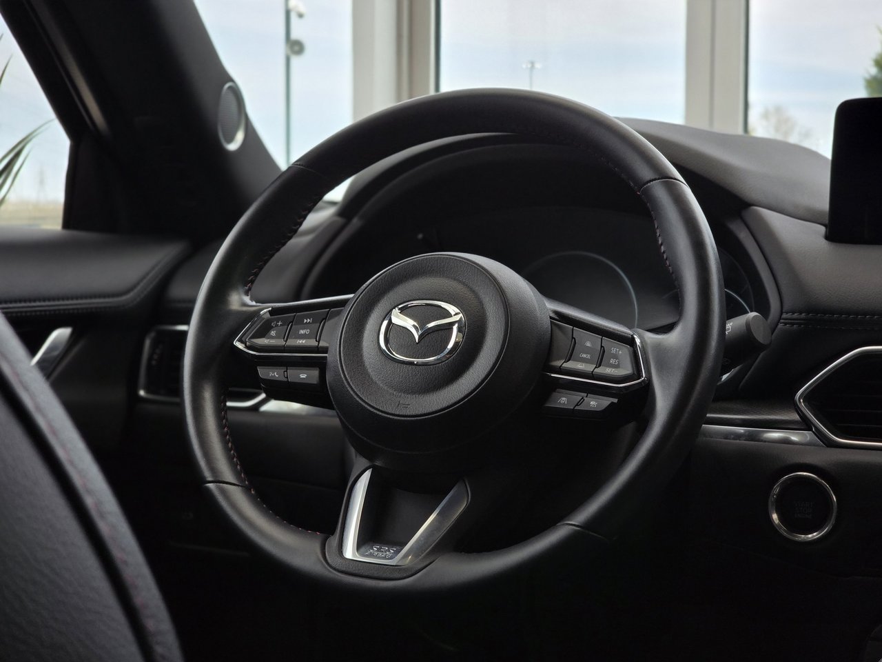 2022 Mazda CX-5 Sport Design Turbo TOIT | CUIR | CARPLAY | BAS KM Sport Design Turbo TOIT | CUIR | CARPLAY | BAS KM
