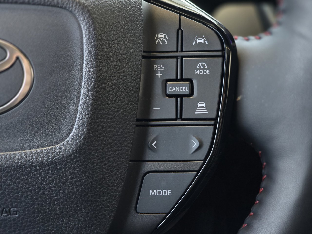 2024 Toyota PRIUS PRIME XSE XSE